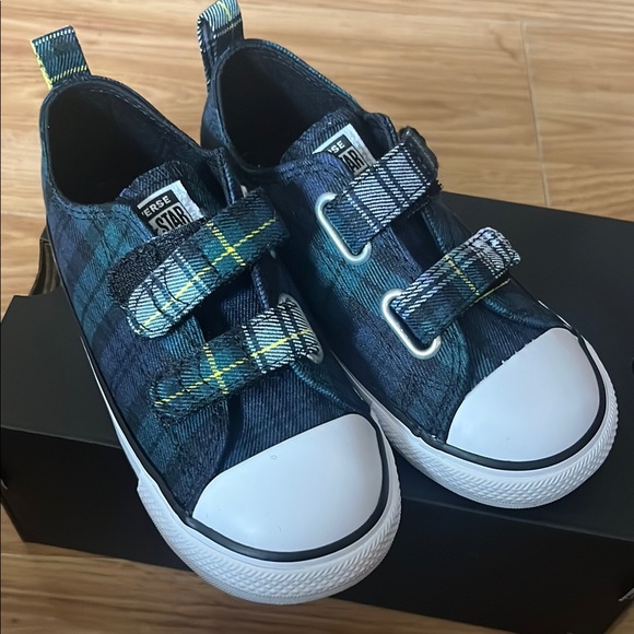 Converse - Picture 6 of 7